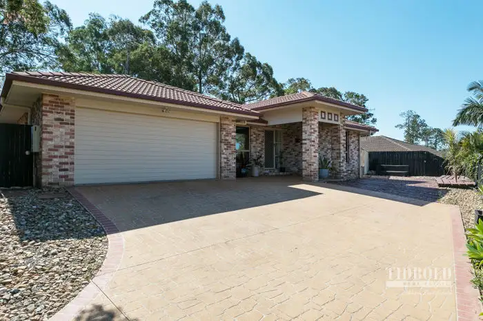25 Emperor Drive, Redland Bay QLD 4165