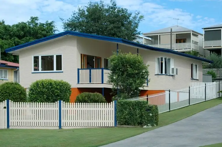 18 Cedlen Street, Camp Hill QLD 4152
