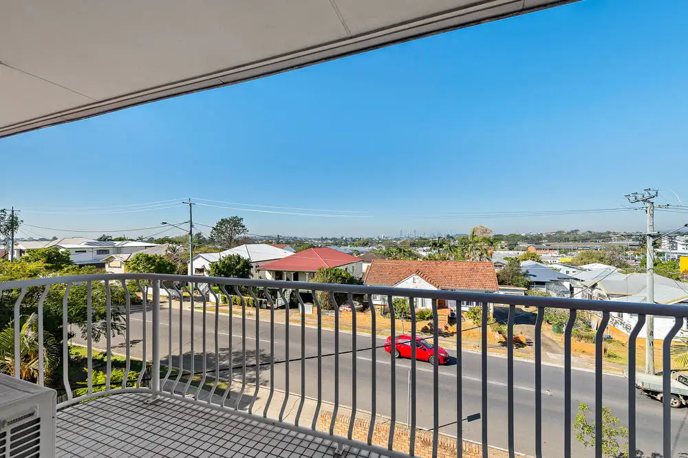 Main view of Homely unit listing, 4/405 Rode Road, Chermside QLD 4032