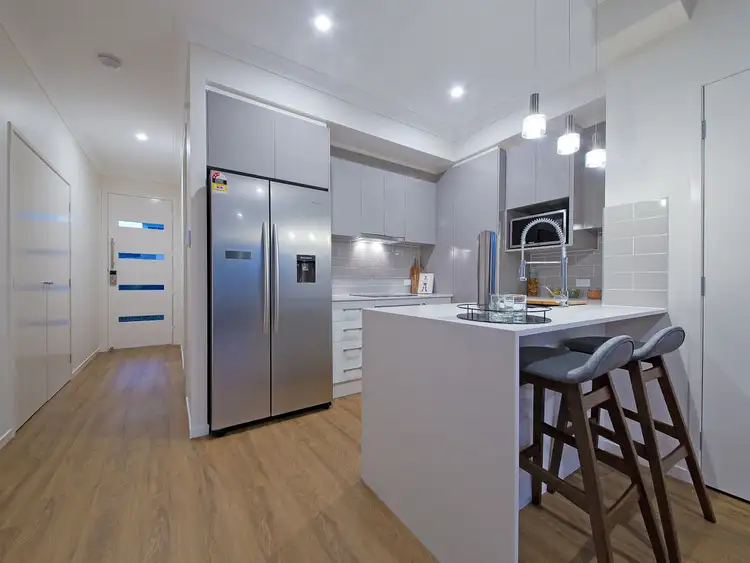 Sixth view of Homely townhouse listing, 2/84 Andrew St, Wynnum QLD 4178