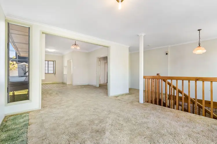 Second view of Homely house listing, 4 Selborne Street, Mount Gravatt East QLD 4122