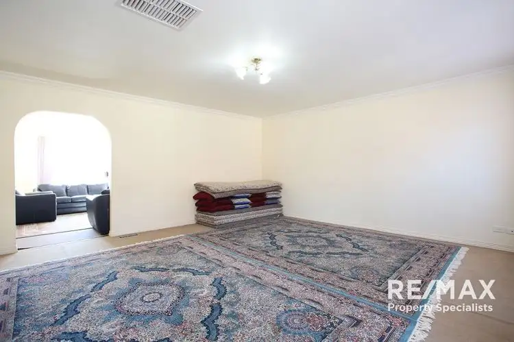 Fifth view of Homely unit listing, 4/28 Canberra Avenue, Dandenong VIC 3175