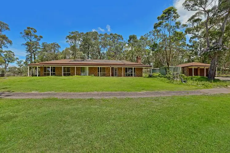 11 Crestwood Road, Jilliby NSW 2259