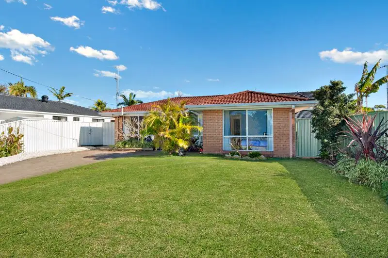 Main view of Homely house listing, 4 Gorokan Drive, Lake Haven NSW 2263