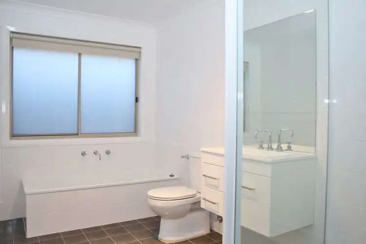 Seventh view of Homely semi-detached listing, 2/76 Ocean View Rd, Gorokan NSW 2263