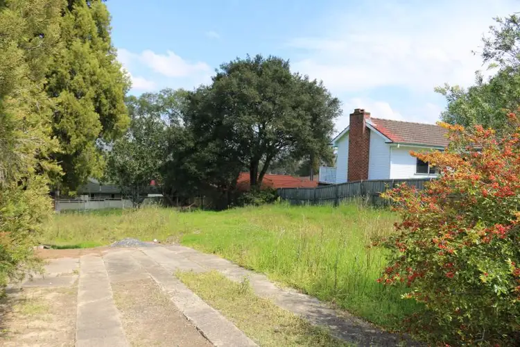 16 North Road, Wyong NSW 2259