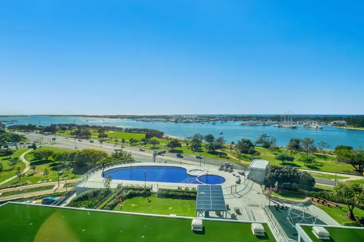 905/2 Como Crescent, Southport QLD 4215