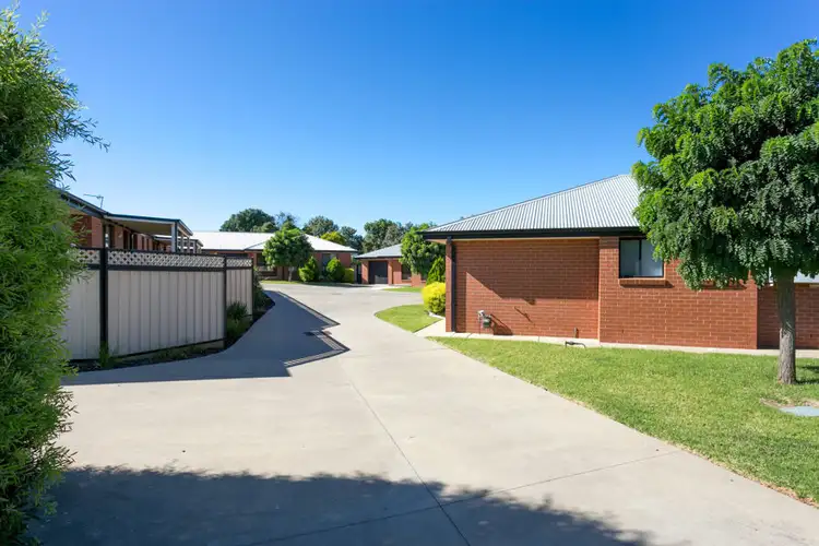 Second view of Homely house listing, 7/2-4 Macquarie Street, Mount Austin NSW 2650