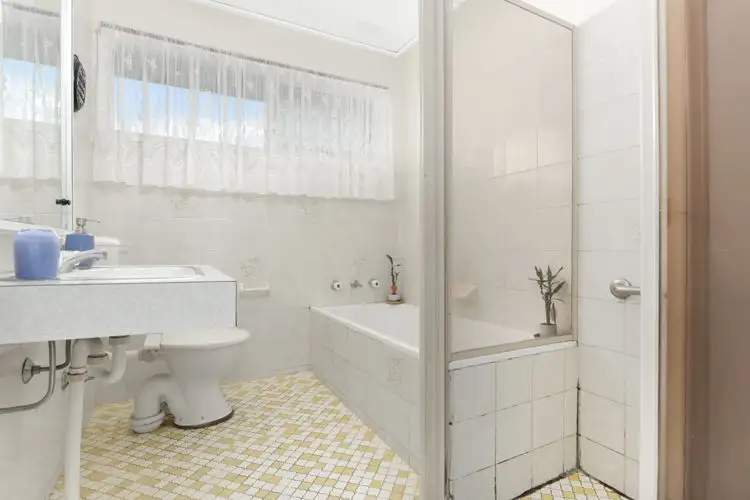 Sixth view of Homely house listing, 20 Nardango Road, Bradbury NSW 2560