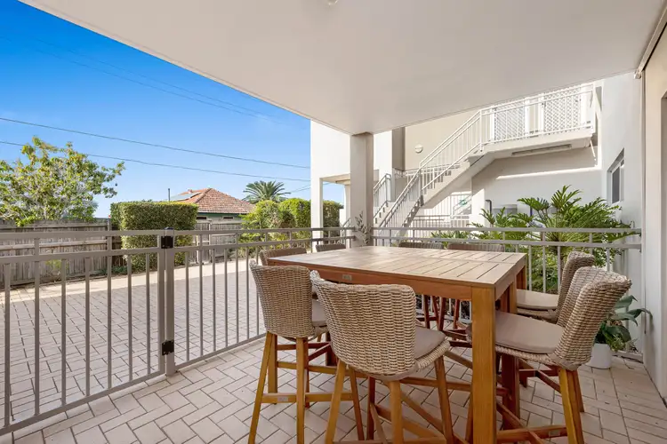 Main view of Homely unit listing, 2/42 Pembroke Street, Carina QLD 4152