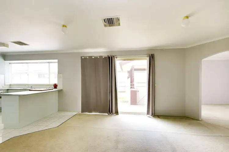 Fourth view of Homely house listing, 6 Vaughan Pl, Deniliquin NSW 2710