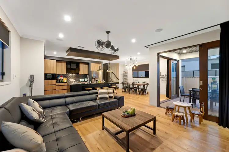 Second view of Homely house listing, 82 Kempsie Road, Upper Mount Gravatt QLD 4122