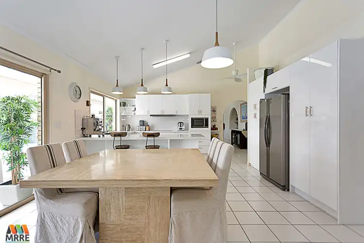 Fifth view of Homely house listing, 2 Oxford Court, Andergrove QLD 4740