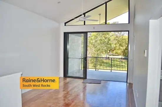 Sixth view of Homely house listing, 4/17 John Shaw Close, South West Rocks NSW 2431