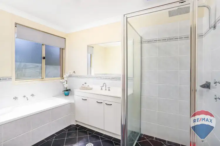 Fifth view of Homely house listing, 11 PRAIRIE GLEN, Claremont Meadows NSW 2747