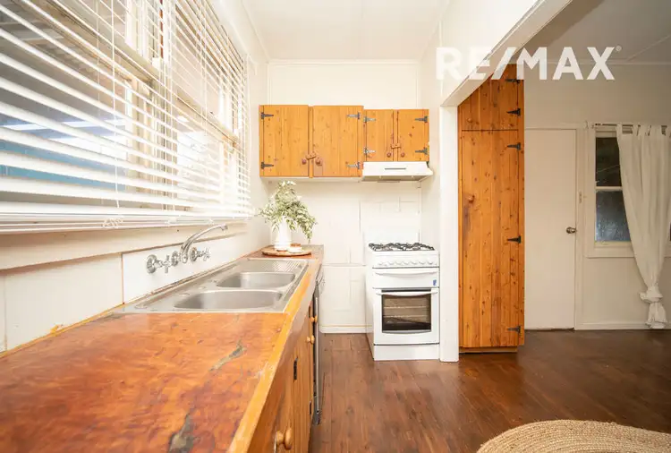 Fourth view of Homely house listing, 146 Fernleigh Road, Mount Austin NSW 2650
