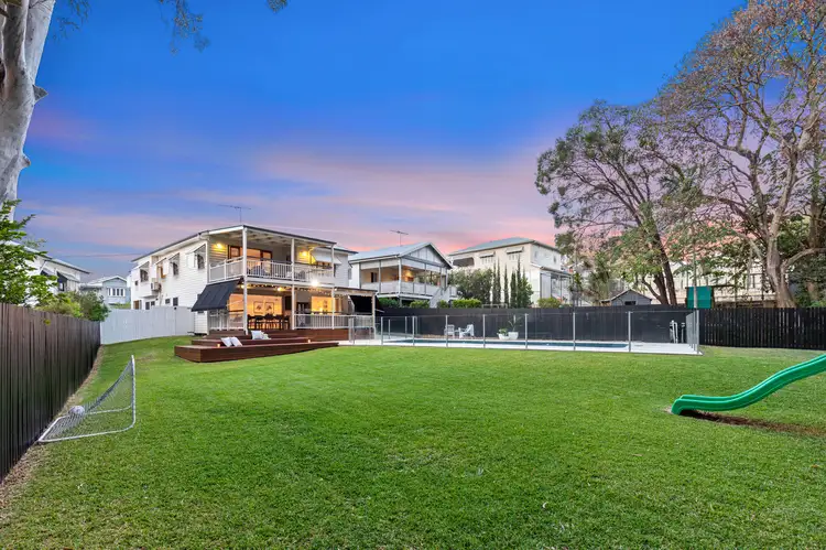 71A Ashton Street, Camp Hill QLD 4152