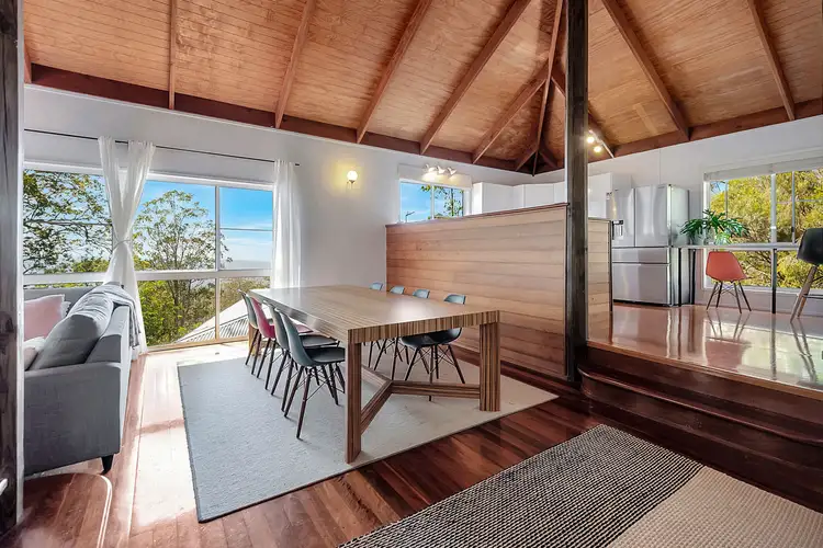 17 Harvey Street, Mount Lofty QLD 4350