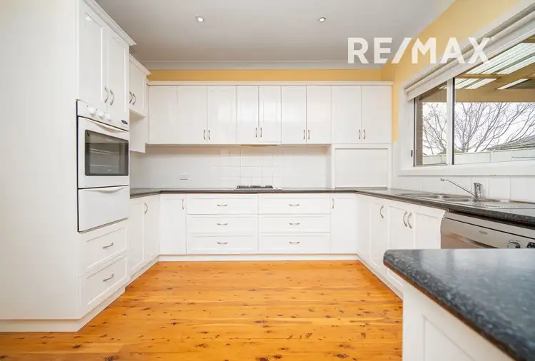 Sixth view of Homely house listing, 6 Lyndoch Place, Bourkelands NSW 2650