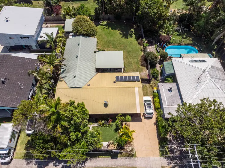 Main view of Homely house listing, 5 Oloway Cr, Alexandra Headland QLD 4572