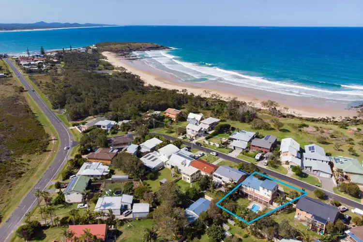 14 Fuller Street, Arrawarra Headland NSW 2456