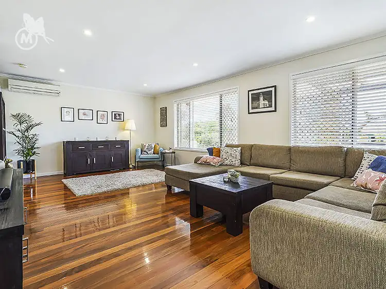 19 Chaplin St, Stafford Heights QLD 4053