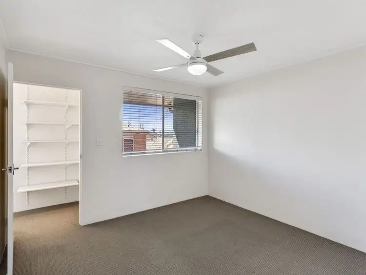 Fourth view of Homely unit listing, 3/115 Prince Edward Parade, Scarborough QLD 4020