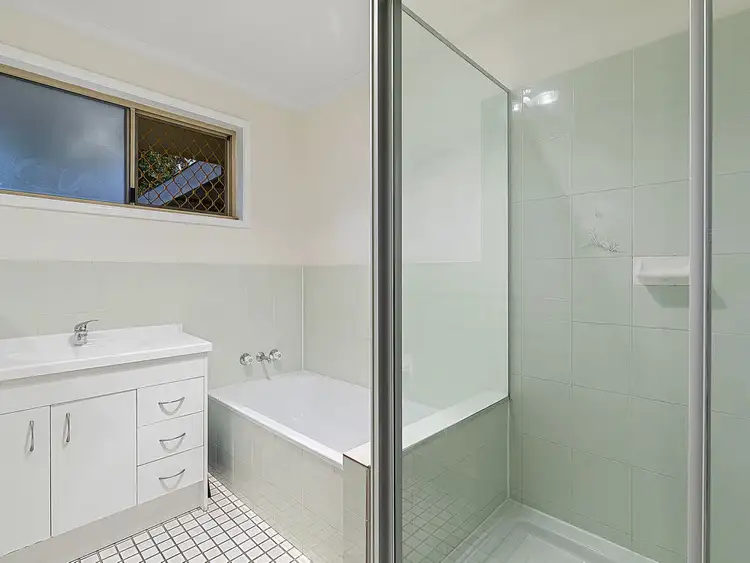 Seventh view of Homely house listing, 4 Copernicus Street, Wynnum West QLD 4178