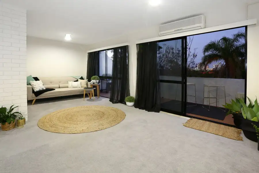 Main view of Homely unit listing, 8/8 Duet Drive, Mermaid Waters QLD 4218