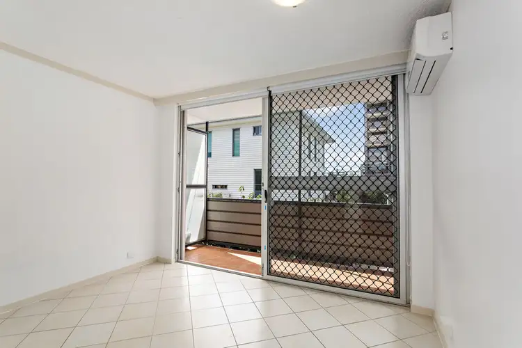 Fifth view of Homely unit listing, 2/5 Hardgrave Road, West End QLD 4101