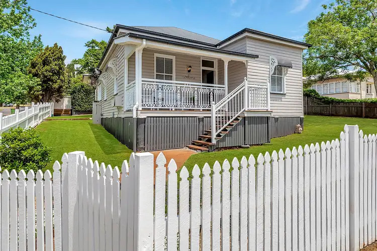 24 Seaton Street, South Toowoomba QLD 4350