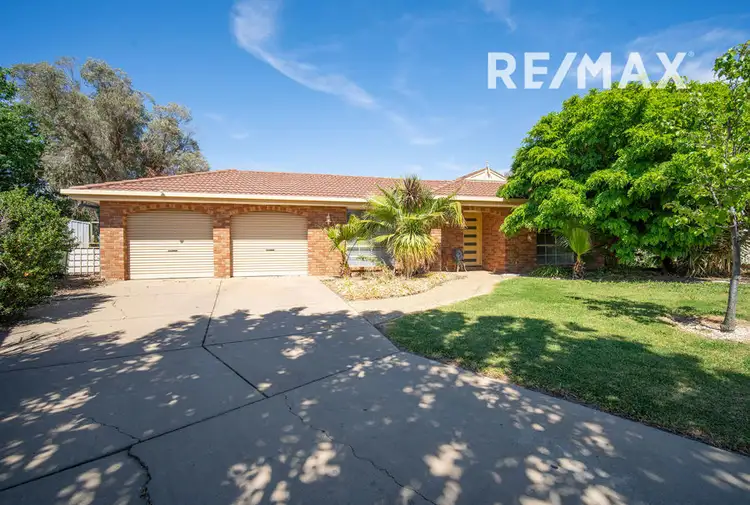 31 Warrambool Crescent, Glenfield Park NSW 2650