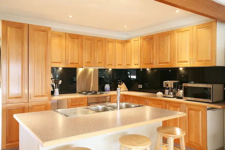 11 Norfolk Road, Cambridge Park NSW 2747