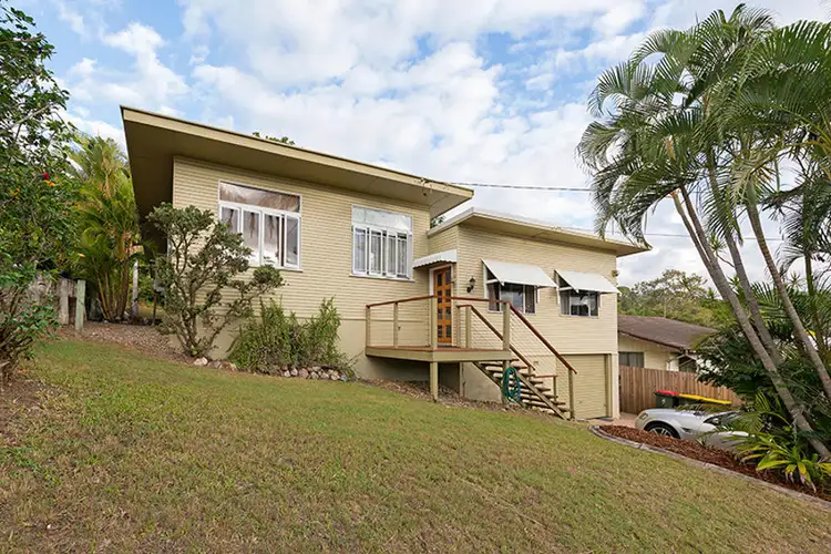 421 Nursery Road, Holland Park QLD 4121
