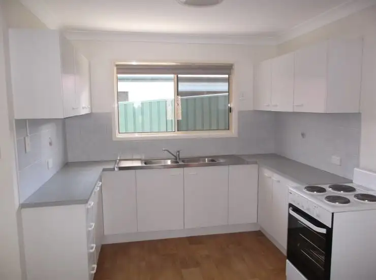 Third view of Homely unit listing, 1/38 Short Street, Stanthorpe QLD 4380