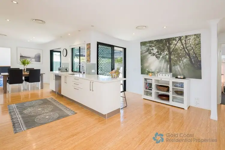 Fifth view of Homely house listing, 8 Berwick Court, Arundel QLD 4214
