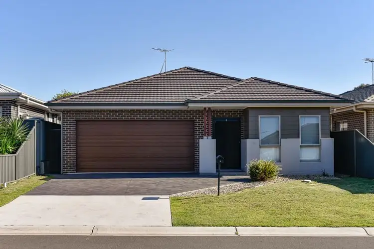8 zagreb street, Prestons NSW 2170