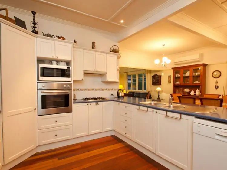 42 Piddington Street, Ashgrove QLD 4060