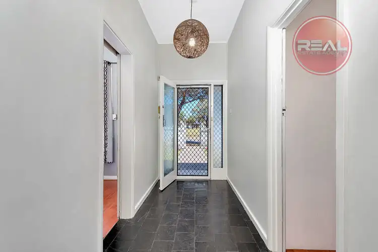 Fifth view of Homely house listing, 4a Sarnia Avenue, Clearview SA 5085