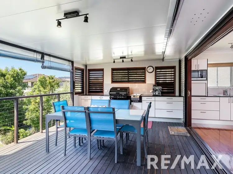 Fifth view of Homely house listing, 8 Silex St, Mansfield QLD 4122