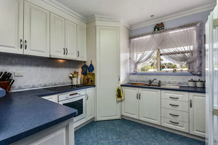 Fifth view of Homely house listing, 32 Victoria Terrace, Mount Gambier SA 5290