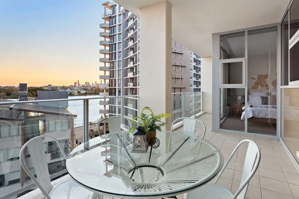 Main view of Homely unit listing, 4090/37C Harbour Road, Hamilton QLD 4007