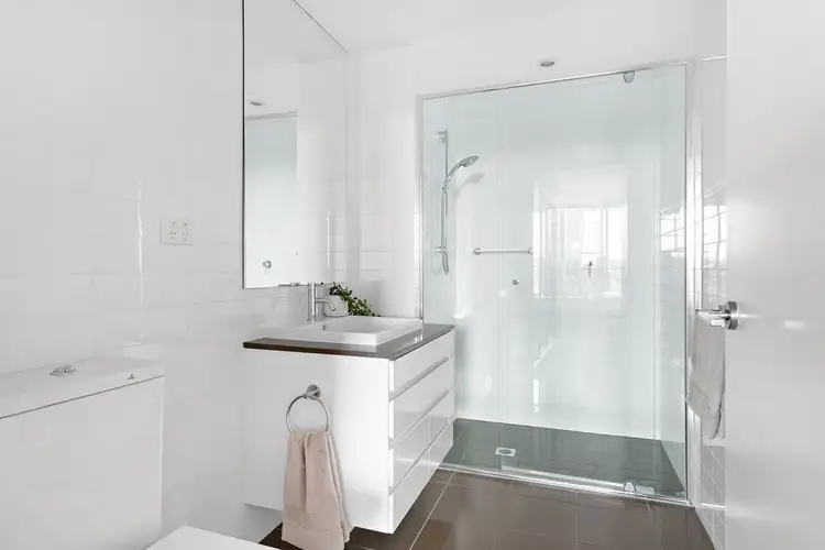 Sixth view of Homely unit listing, 4090/37C Harbour Road, Hamilton QLD 4007