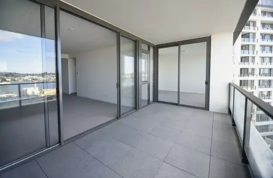 Sixth view of Homely unit listing, 1095/12 LONGLAND STREET, Newstead QLD 4006