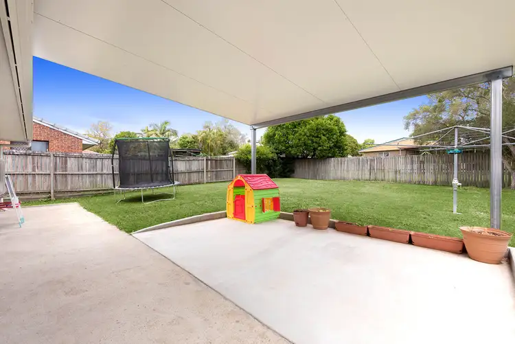 11 Loughrea Street, Tingalpa QLD 4173