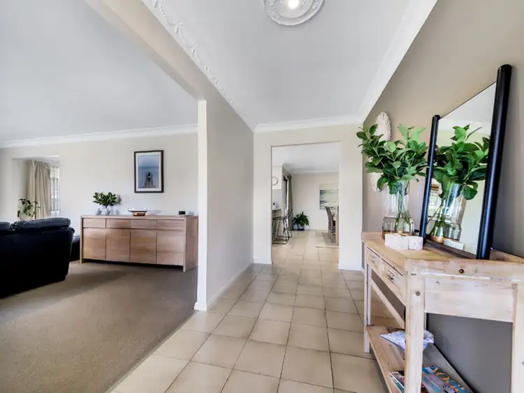 Second view of Homely house listing, 8 Breadalbane Street, Carindale QLD 4152