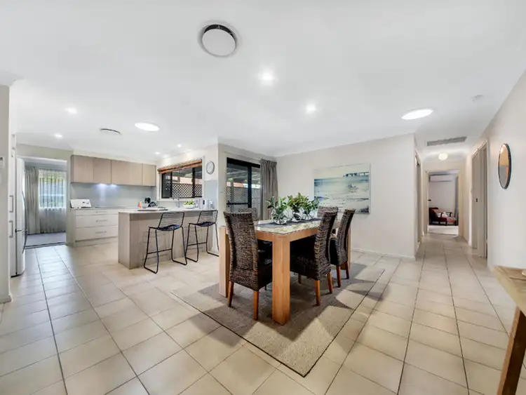 Fifth view of Homely house listing, 8 Breadalbane Street, Carindale QLD 4152
