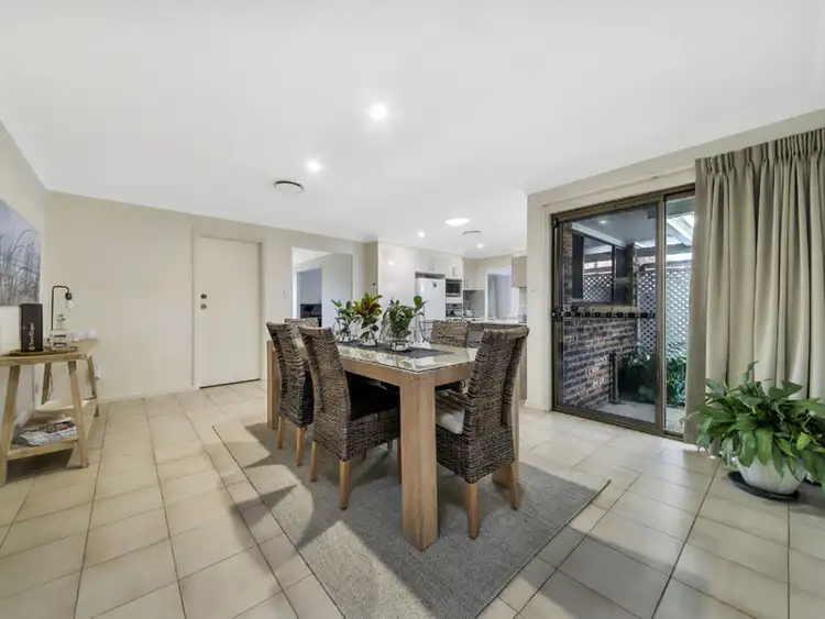 Seventh view of Homely house listing, 8 Breadalbane Street, Carindale QLD 4152