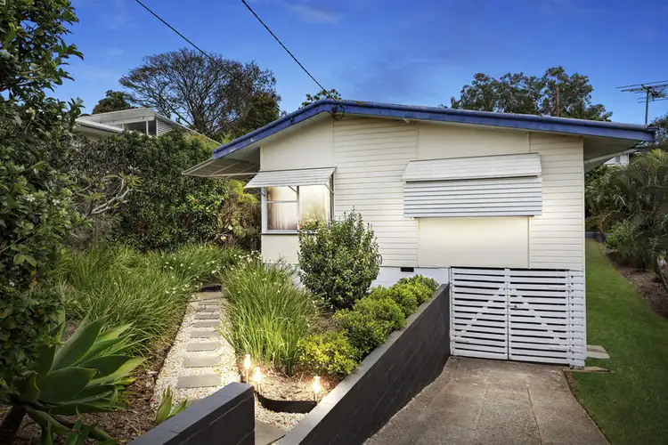 12 Jasper Street, Holland Park QLD 4121