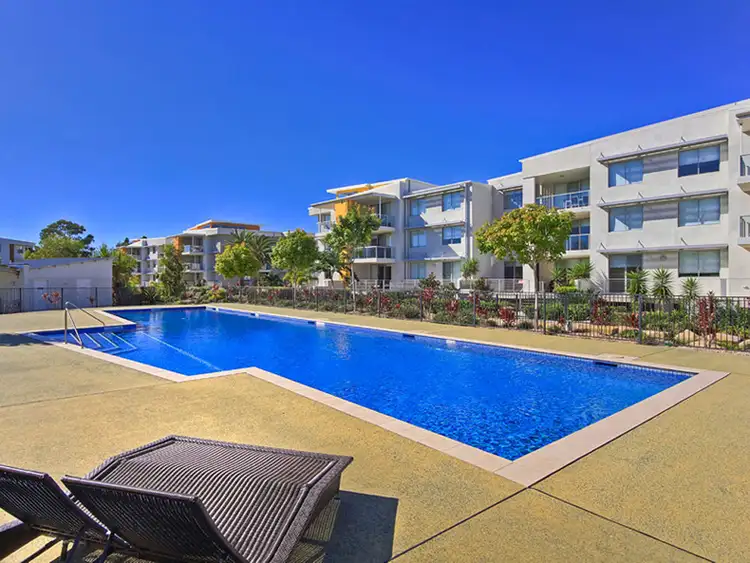 534/66 Sickle Avenue, Hope Island QLD 4212